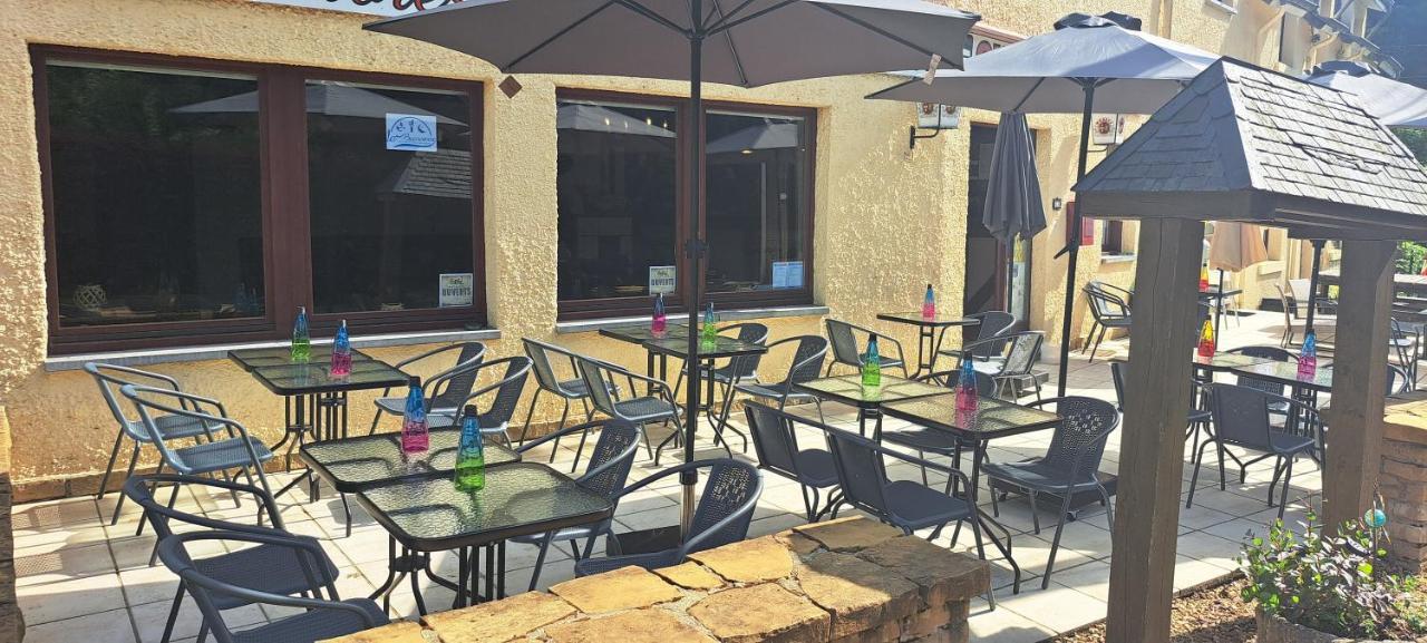 Dikke Vriend , Herberg & Taverne Chiny Exterior photo