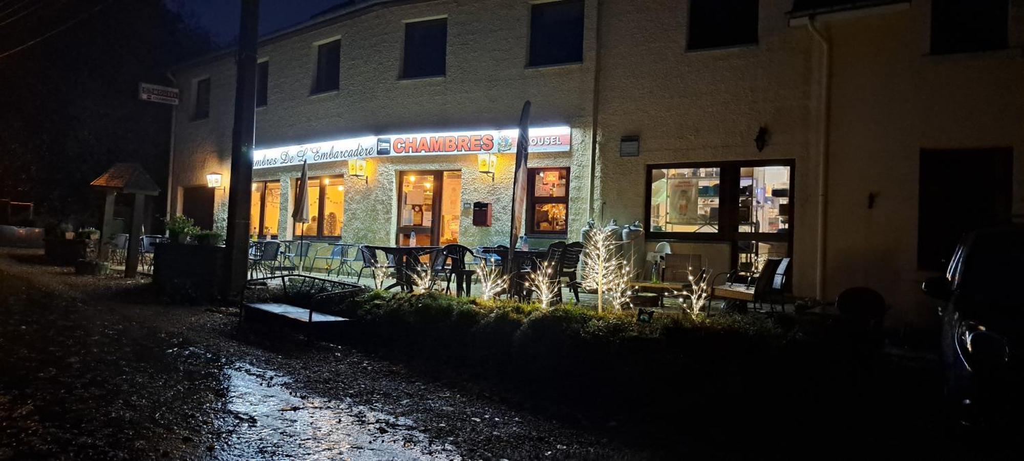 Dikke Vriend , Herberg & Taverne Chiny Exterior photo